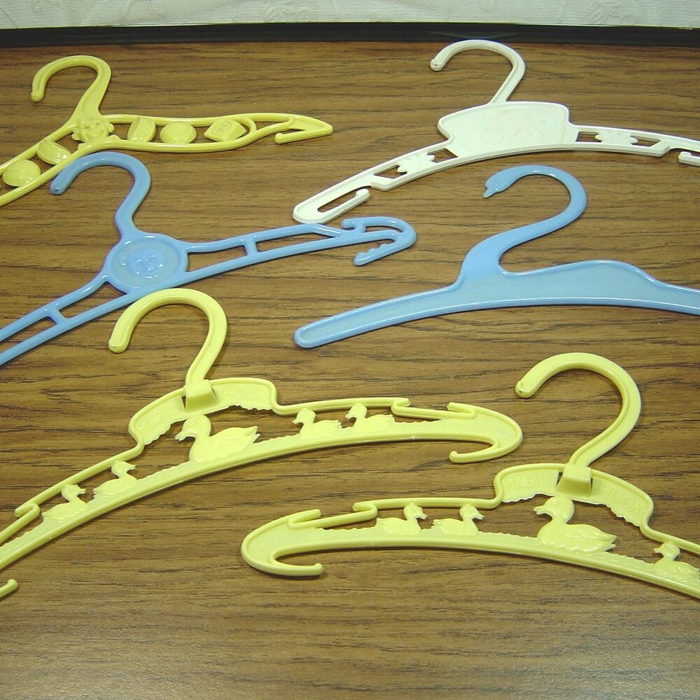 Lot of 6 vintage plastic baby/kid clothes hangers-Swan, Magic Hook, Etc.--USA